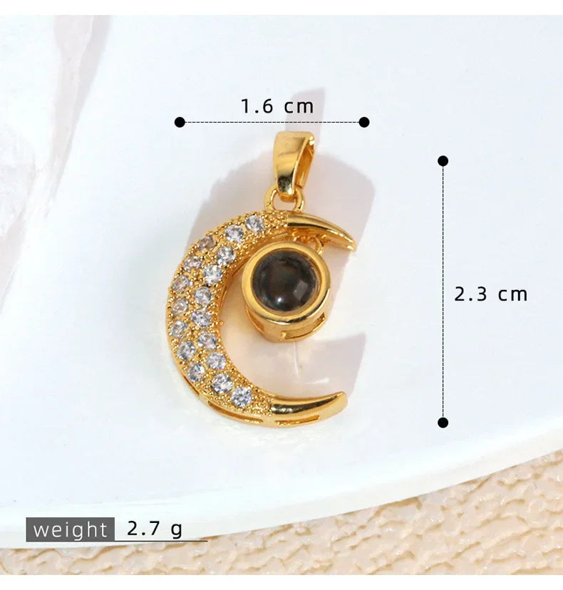 🌙✨ COLLAR LUNA “TE AMO EN 100 IDIOMAS” – EL REGALO MÁS ROMÁNTICO Y ESPECIAL ✨💖