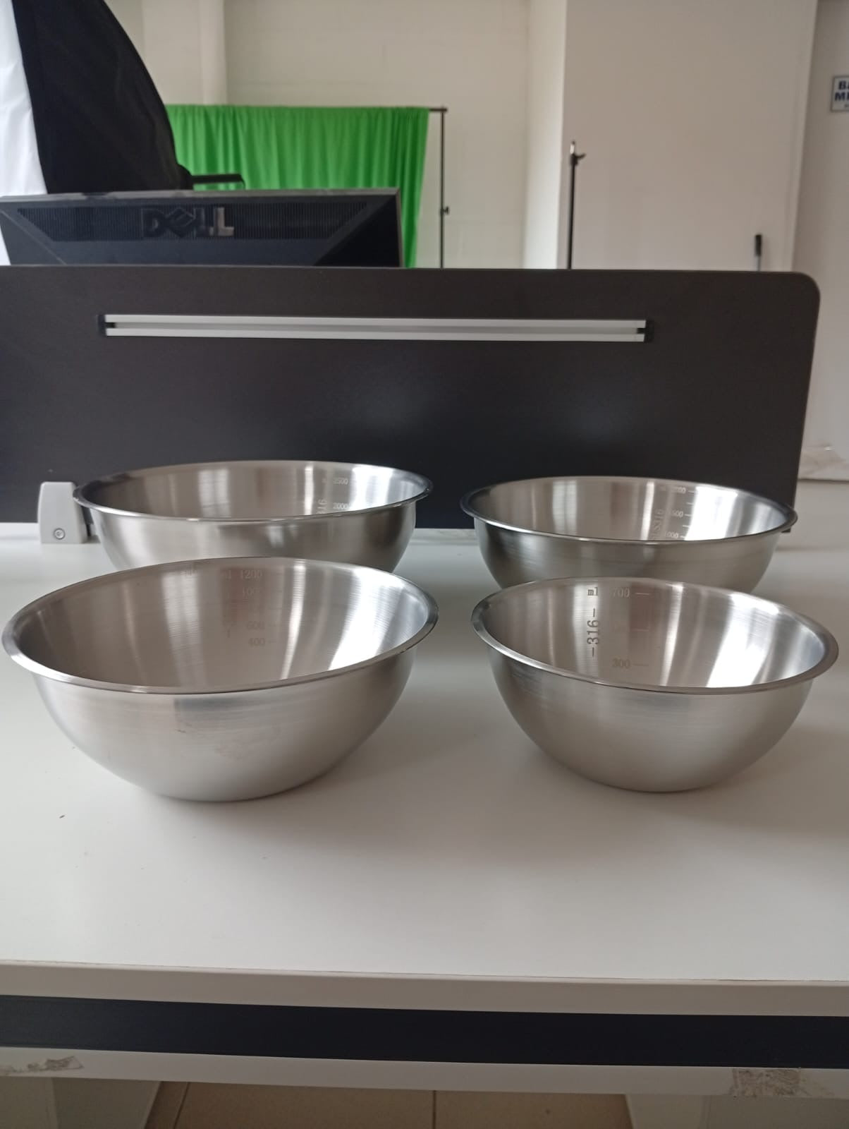 🥣 Set de Tazones de Acero Inoxidable (4 Unidades)