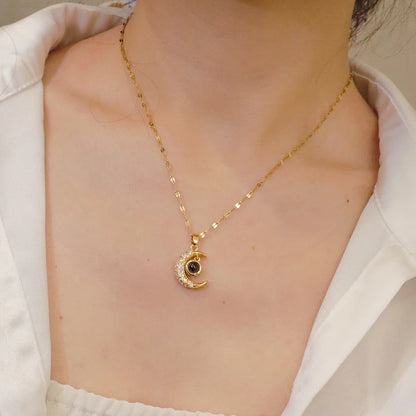 🌙✨ COLLAR LUNA “TE AMO EN 100 IDIOMAS” – EL REGALO MÁS ROMÁNTICO Y ESPECIAL ✨💖