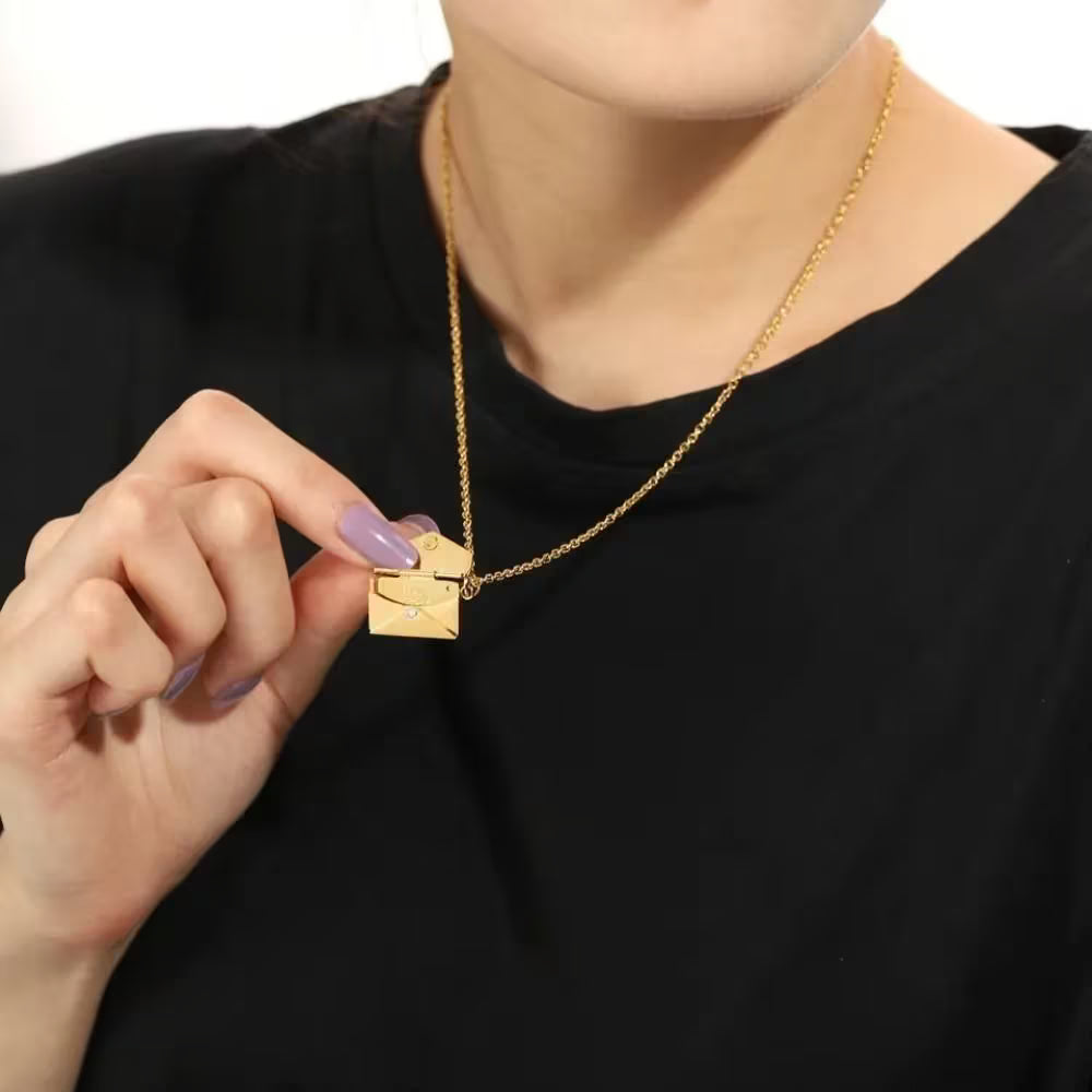 💌 COLLAR SOBRE CARTA DE AMOR “LOVE YOU” ❤️ ✨ Un regalo pequeño con un mensaje enorme