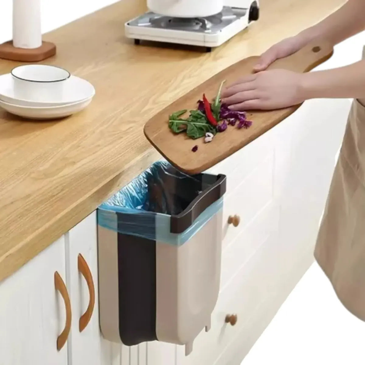 🗑️ Cubo Plegable de Basura para Cocina – 8 Litros ✨ Mantén tu cocina limpia mientras preparas tus alimentos