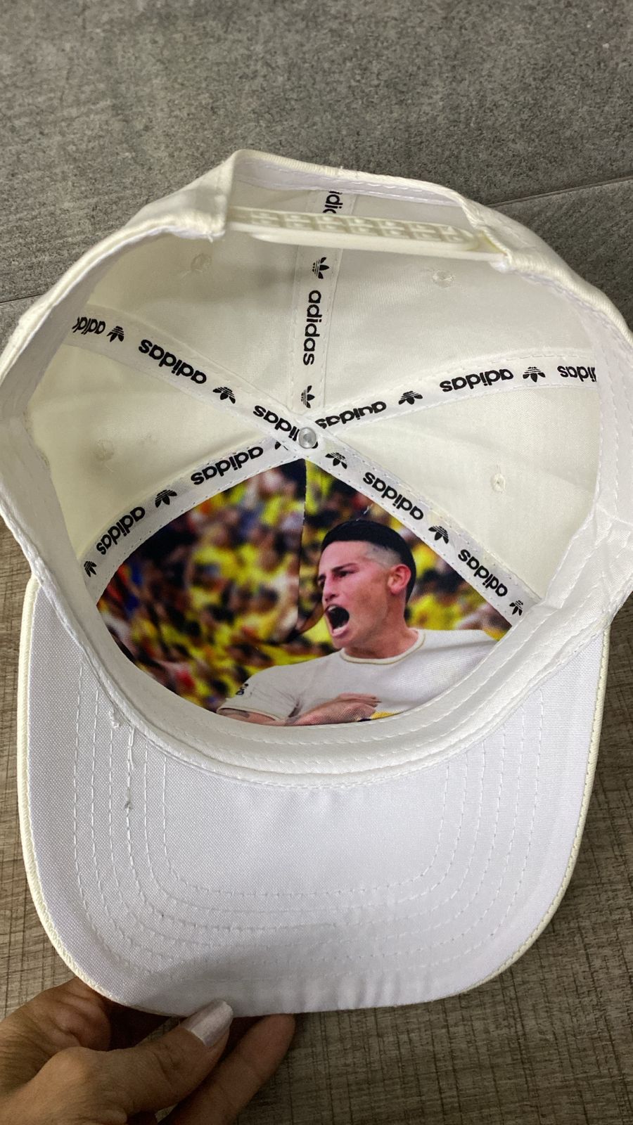 🧢 Gorra de Colombia – Estilo, Pasión y Orgullo Colombiano