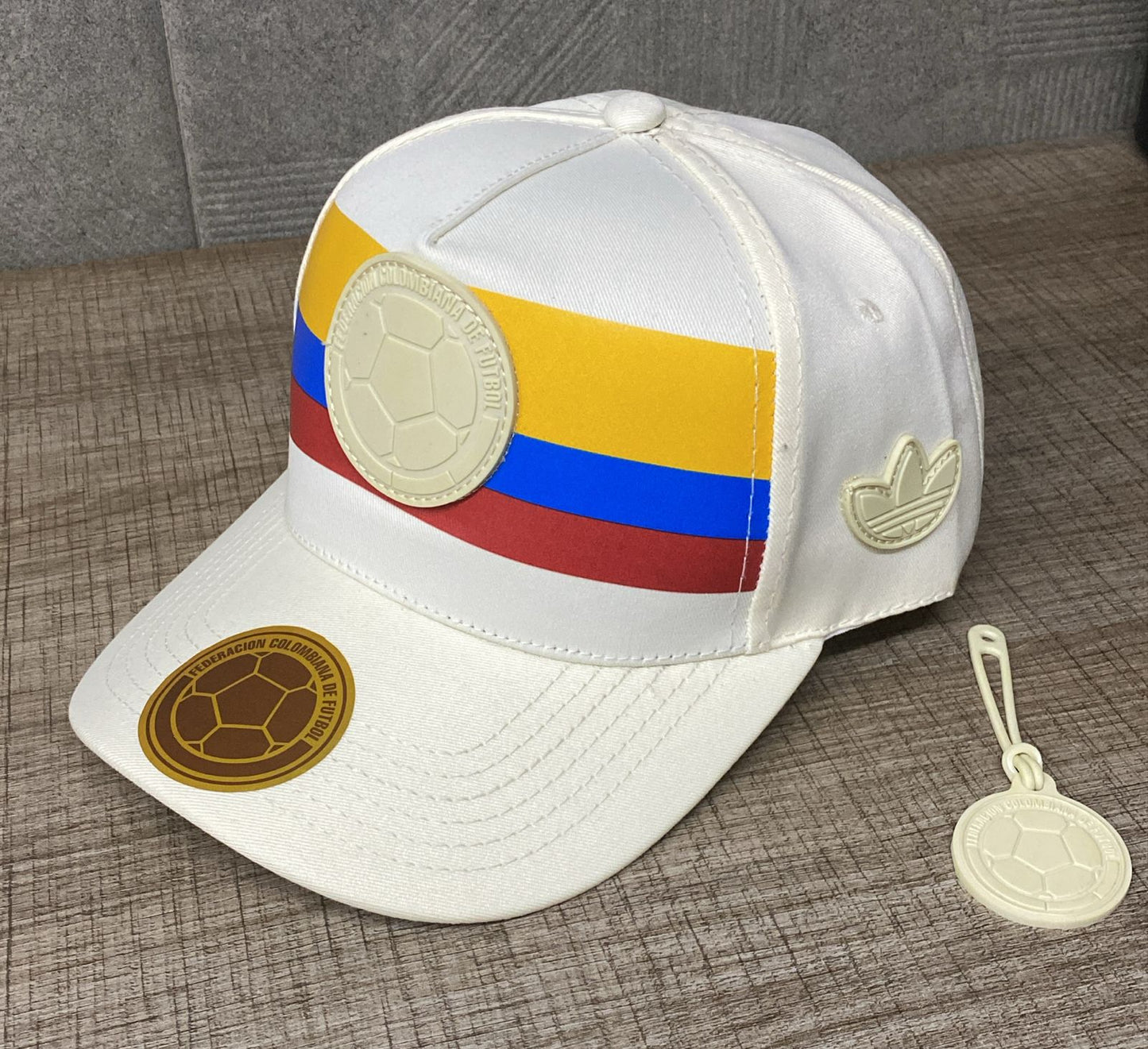 🧢 Gorra de Colombia – Estilo, Pasión y Orgullo Colombiano